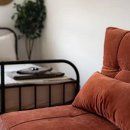 Mall Of - Urbanlux Ampla 2bdr Free Parking *